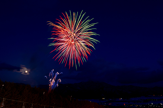 福島民報新聞に絶景・猪苗代スキー場の雪花火に関する記事が掲載されました。